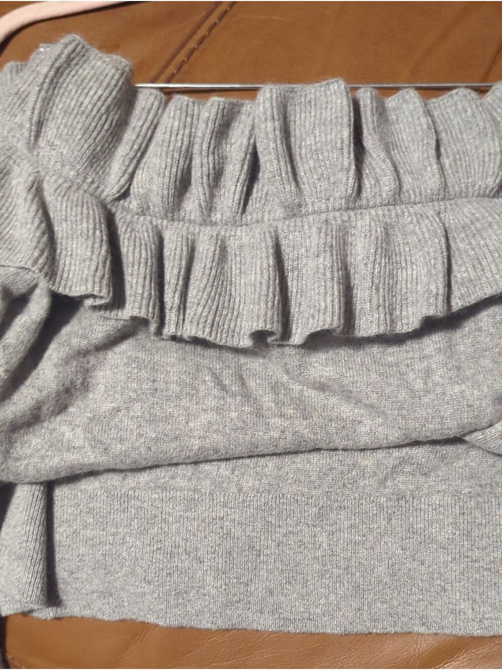 Club Monaco Off-Shoulder Ruffle Cashmere Sweater - Gray - Picture 8 of 9